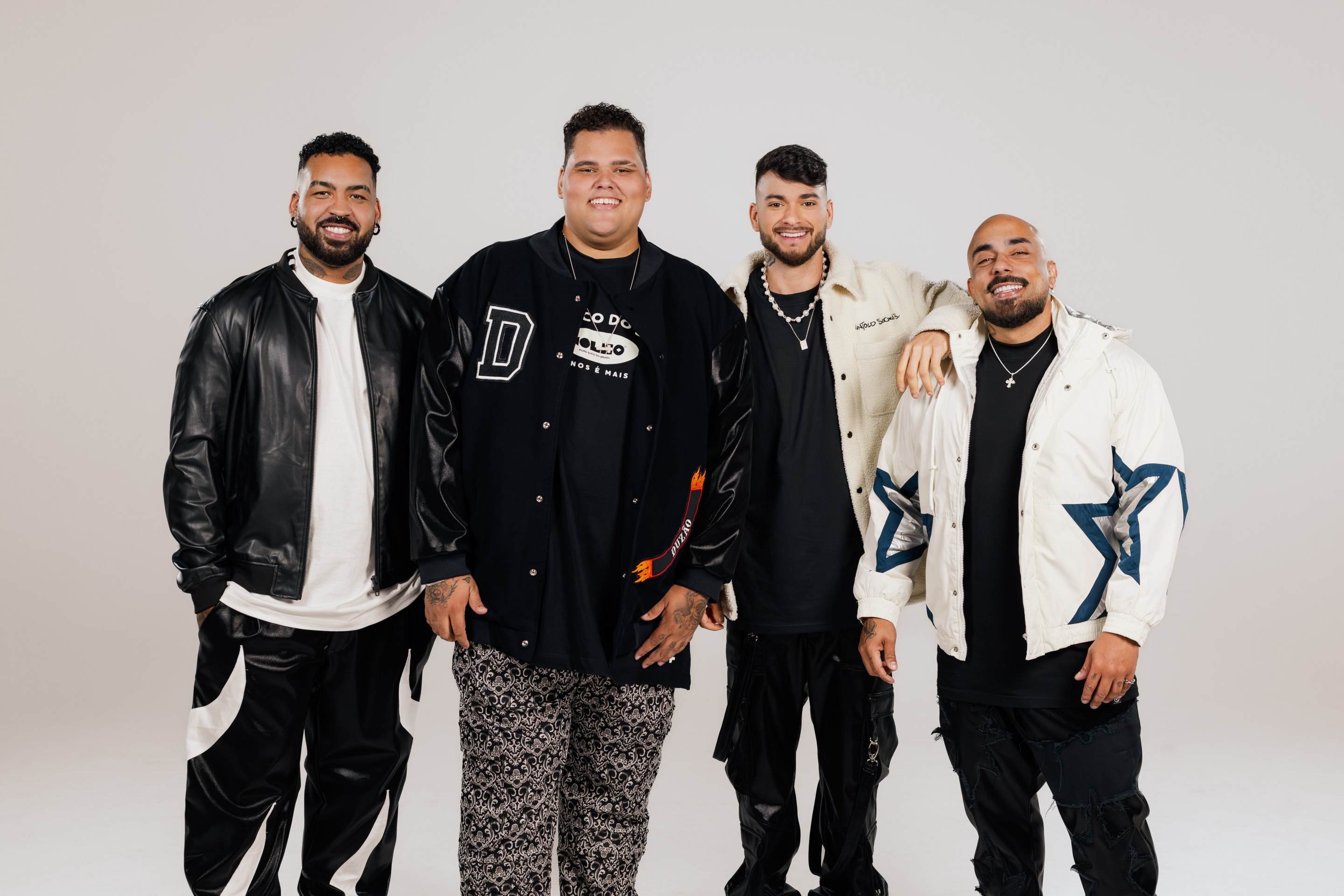 Menos é Mais realiza show em Brasília no dia 14 de novembro