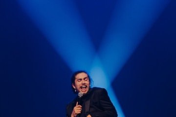 Whindersson Nunes apresenta espetáculo que propõe o riso a partir de reflexões existenciais - (crédito: @omatheus.dias) Whindersson Nunes apresenta espetáculo que propõe o riso a partir de reflexões existenciais - (crédito: @omatheus.dias)