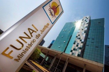 Os contratados atuarão em 27 municípios e 17 estados, com possibilidade de trabalho direto em terras indígenas -  (crédito: Arquivo/Agência Brasil)
