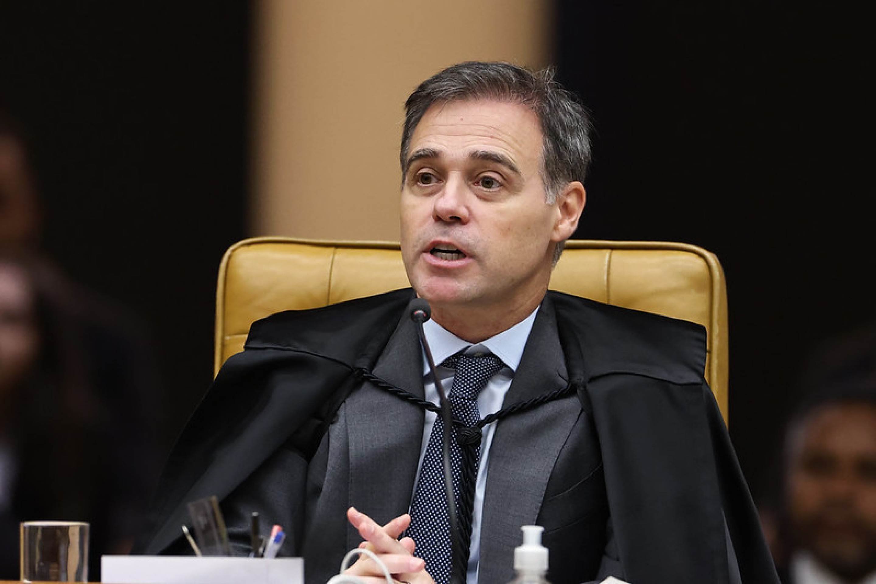 Mendonça rejeita ação no STF contra reajuste do Bolsa Família
