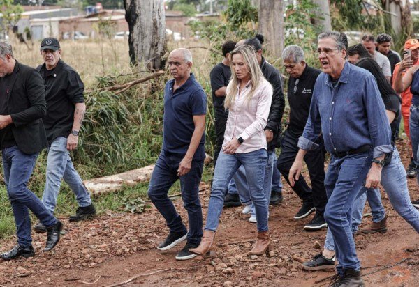 Celina Leão foi acompanhada da sua equipe para as regiões afetadas em Planaltina -  (crédito: Divulgação)