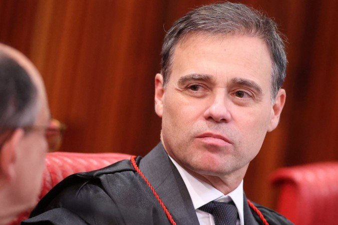 Reajuste do Bolsa Família: Mendonça vai decidir no TSE sobre aumento de 15%