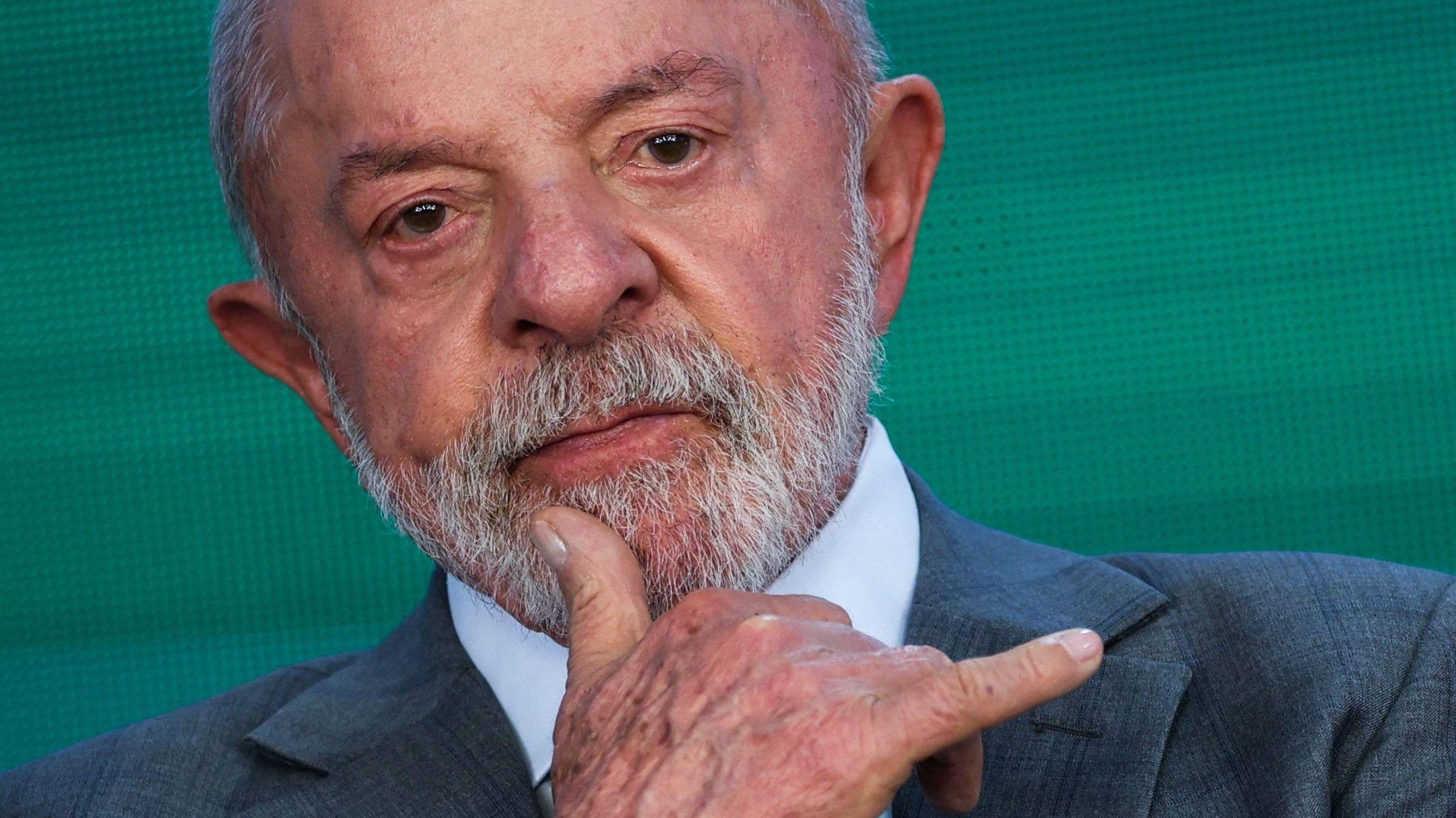 Lula anuncia reajuste de 15% no Bolsa Família, às vésperas da eleição - Foto