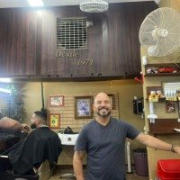Jorge teve a possibilidade de ver a Barbearia se desenvolver como um estabelecimento histórico da cidade e presente em toda a sua vida -  (crédito: Gabriela Cidade/CB/D.A Press)