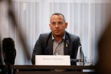 Sharon Sharabi ficou conhecido em Israel por sua luta para garantir a libertação de seus dois irmãos, sequestrados em Gaza. Agora, ele concorre às eleições parlamentares do próximo mês com o objetivo de 'garantir que o Hamas não possa se reerguer'. - (crédito: AFP) Sharon Sharabi ficou conhecido em Israel por sua luta para garantir a libertação de seus dois irmãos, sequestrados em Gaza. Agora, ele concorre às eleições parlamentares do próximo mês com o objetivo de 'garantir que o Hamas não possa se reerguer'. - (crédito: AFP)