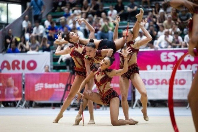 As meninas do Brasil dominaram a competição em Santa Fe, na Argentina - (crédito: Divulgação/CBG) As meninas do Brasil dominaram a competição em Santa Fe, na Argentina - (crédito: Divulgação/CBG)