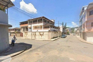 Bairro Amaro Lanari em Coroenel Fabriciano onde um homem de 37 anos confessou ter matado com golpes de botijão de gás a mulher - (crédito: Reprodução/Google StreetView) Bairro Amaro Lanari em Coroenel Fabriciano onde um homem de 37 anos confessou ter matado com golpes de botijão de gás a mulher - (crédito: Reprodução/Google StreetView)