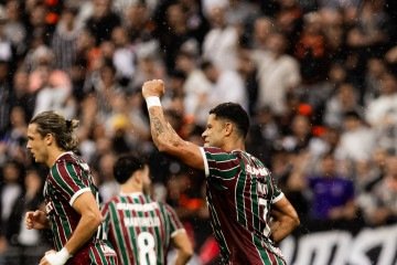 Hulk superou até mal-estar para marcar dois gols no Timão - (crédito: Marina Garcia/Fluminense) Hulk superou até mal-estar para marcar dois gols no Timão - (crédito: Marina Garcia/Fluminense)