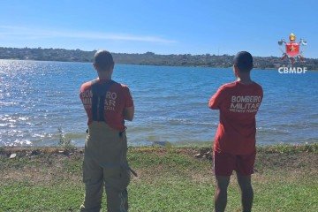 Bombeiros foram acionados para resgate de corpo no Lago Paranoá
 -  (crédito: CBMDF)