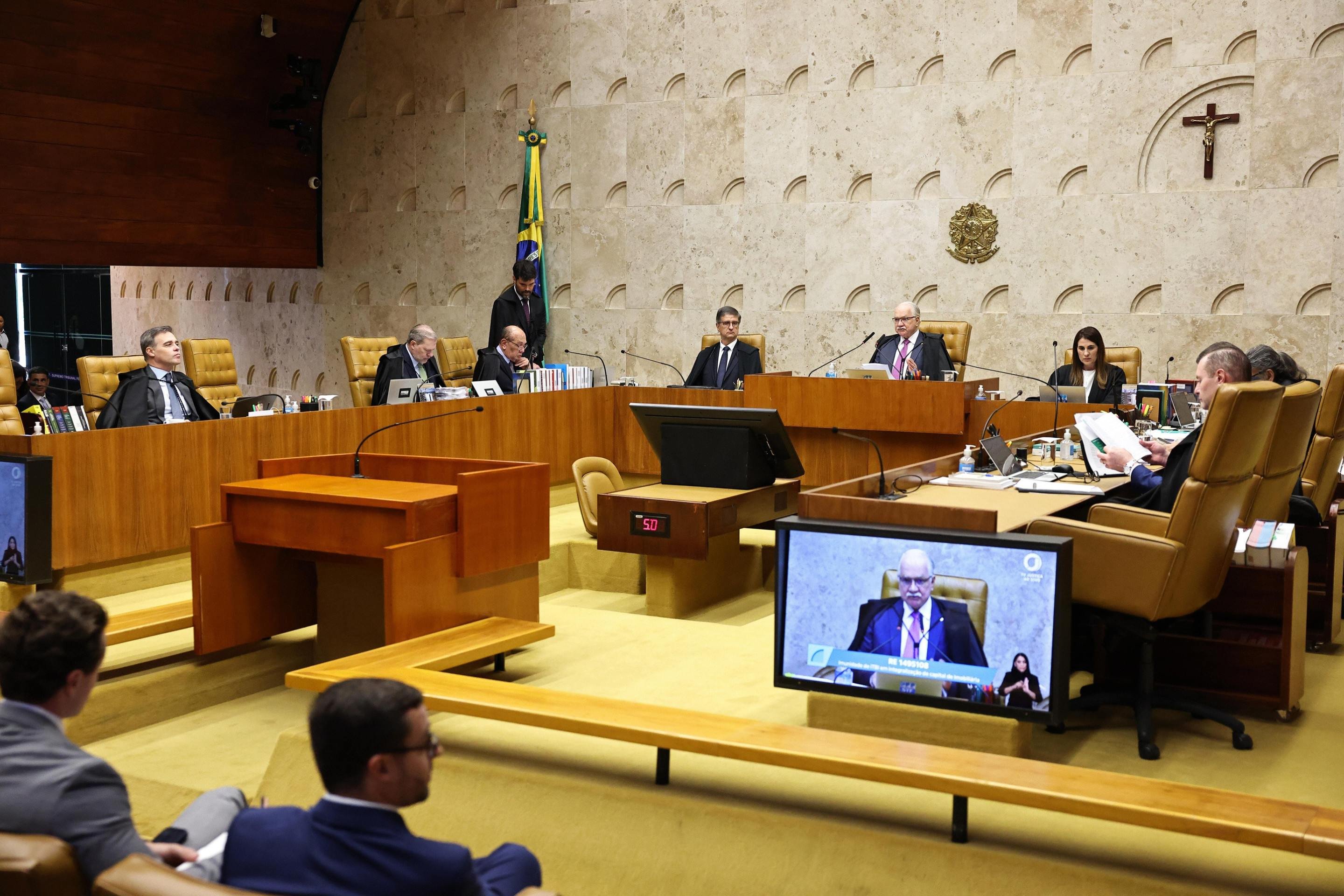 STF em estado de paralisia