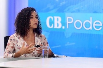 Sofia Carvalho (PSB), vice na chapa de Ricardo Cappelli (PSB), é a entrevistada do CB.Poder. Na bancada, as jornalistas Ana Maria Campos e Sibele Negromonte
- (crédito: Ed Alves /CB/D.A Press) Sofia Carvalho (PSB), vice na chapa de Ricardo Cappelli (PSB), é a entrevistada do CB.Poder. Na bancada, as jornalistas Ana Maria Campos e Sibele Negromonte
- (crédito: Ed Alves /CB/D.A Press)