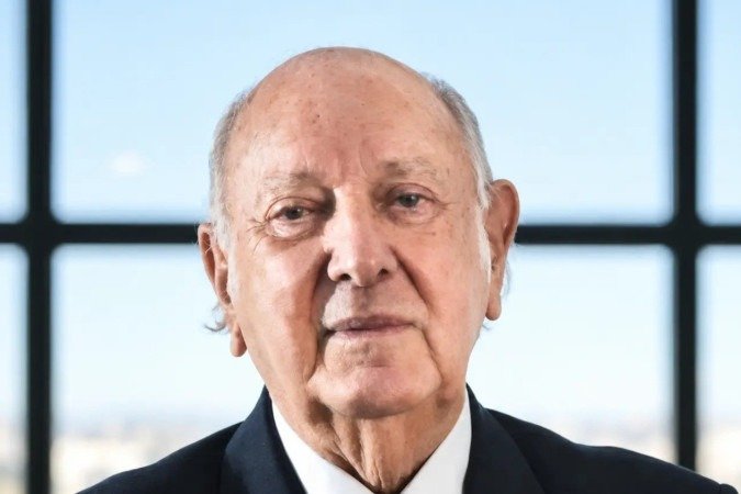 Bilionário mais velho do Brasil morre aos 97 anos