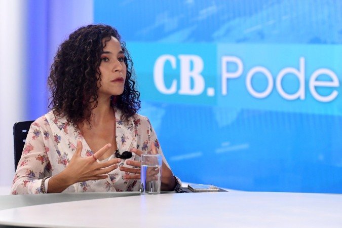 Sofia Carvalho (PSB), vice na chapa de Ricardo Cappelli (PSB), é a entrevistada do CB.Poder. Na bancada, as jornalistas Ana Maria Campos e Sibele Negromonte
- (crédito: Ed Alves /CB/D.A Press) Sofia Carvalho (PSB), vice na chapa de Ricardo Cappelli (PSB), é a entrevistada do CB.Poder. Na bancada, as jornalistas Ana Maria Campos e Sibele Negromonte
- (crédito: Ed Alves /CB/D.A Press)