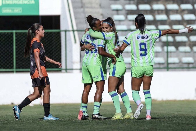 Recém-promovido à primeira divisão, o Minas Brasília impós goleada por 23 x 0 no Legião na abertura do Candangão - (crédito: Patricy Albuquerque ) Recém-promovido à primeira divisão, o Minas Brasília impós goleada por 23 x 0 no Legião na abertura do Candangão - (crédito: Patricy Albuquerque )