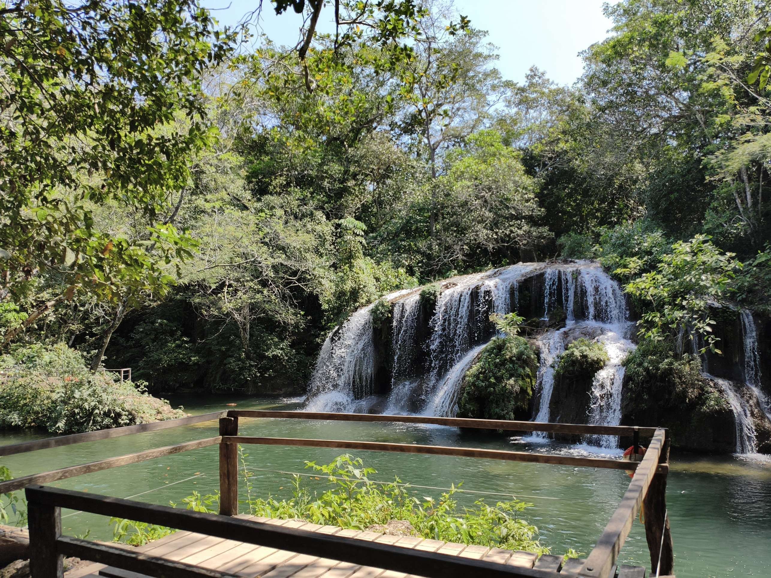  Cachoeira na Est&acirc;ncia Mimosa, no Mato Grosso do Sul: passeio com diversas quedas d'&aacute;gua     