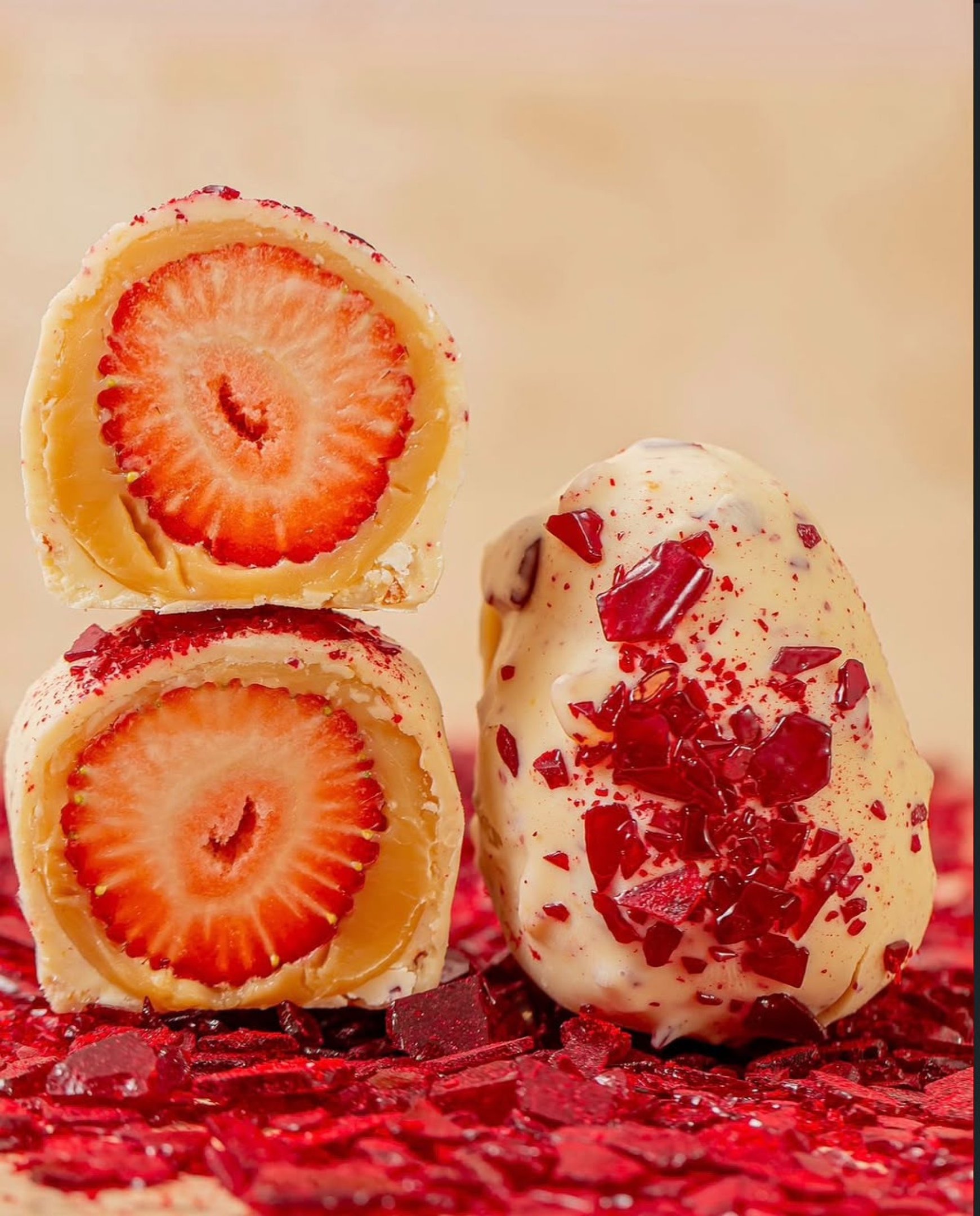 Morango cravejado: conheça a nova aposta das confeitarias  