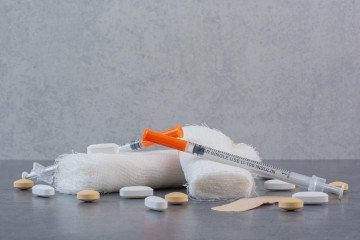 O fentanil é um analgésico de uso médico controlado, criado para tratar dores intensas, como as de pacientes com câncer em estágio avançado ou em recuperação de cirurgias complexas -  (crédito: Magnific)