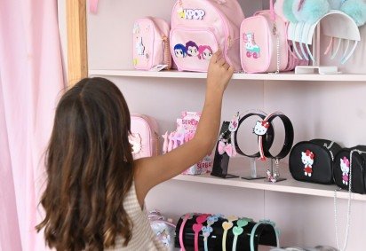 Milhares de pessoas foram &agrave;s compras no feriado de 12 de outubro em Bras&iacute;lia -  (crédito:  Ed Alves/CB/D.A Press) -Milhares de pessoas foram &agrave;s compras no feriado de 12 de outubro em Bras&iacute;lia -  (crédito:  Ed Alves/CB/D.A Press)