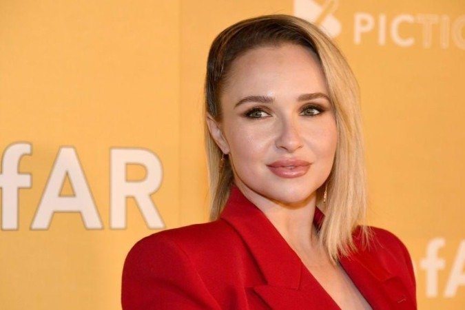 Hayden Panettiere como a líder de torcida Claire Bennet em <em>Heroes</em>, em 2006 - (crédito: NBC Universal via Getty Images) Hayden Panettiere como a líder de torcida Claire Bennet em <em>Heroes</em>, em 2006 - (crédito: NBC Universal via Getty Images)