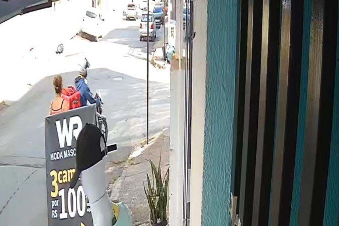 Crime foi registrado por câmeras de segurança - (crédito: Material cedido ao Correio) Crime foi registrado por câmeras de segurança - (crédito: Material cedido ao Correio)