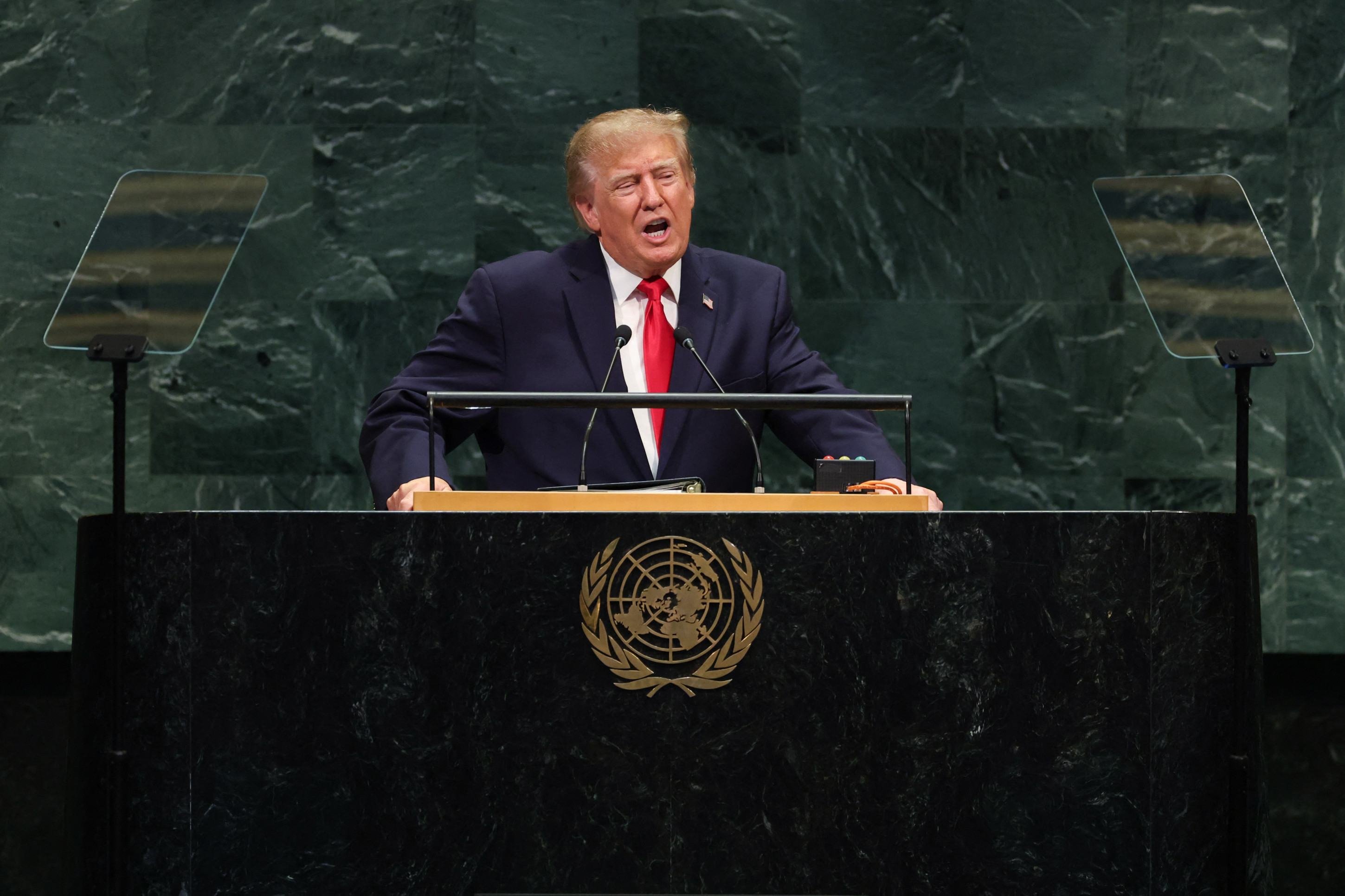 Trump ataca ONU, exalta EUA e faz ameaças em discurso na ONU