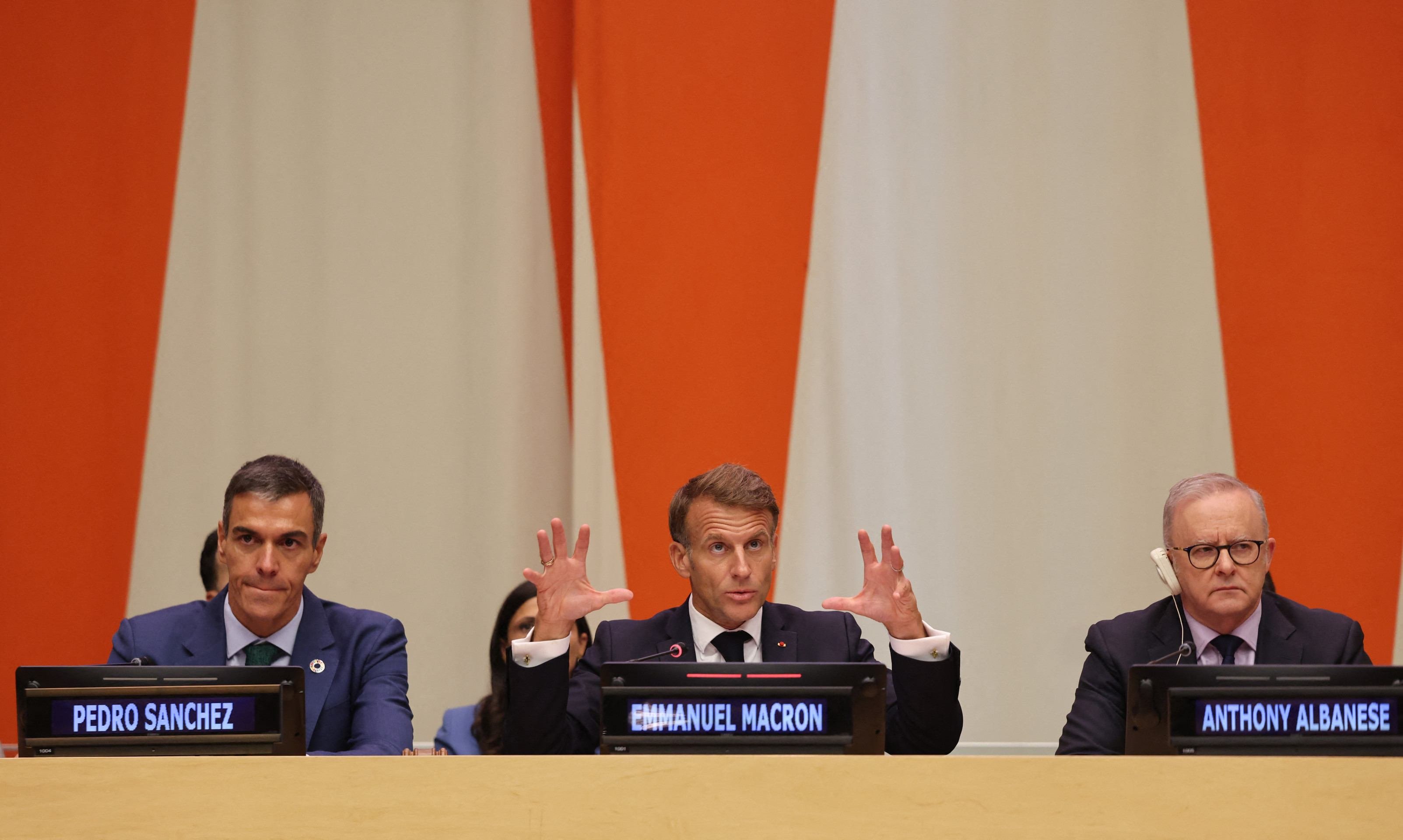 Macron pede que mundo se mantenha 'firme junto à ONU'
