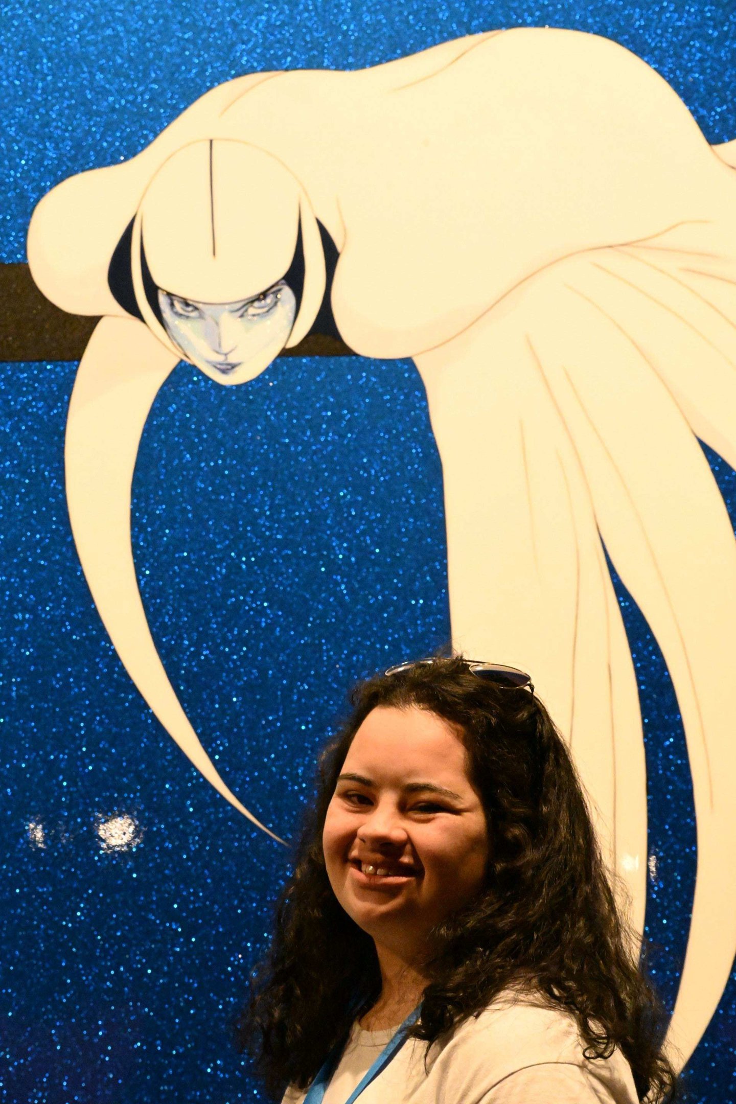 Visitante da Apae-DF na exposi&ccedil;&atilde;o Yoshitaka Amano - Al&eacute;m da Fantasia