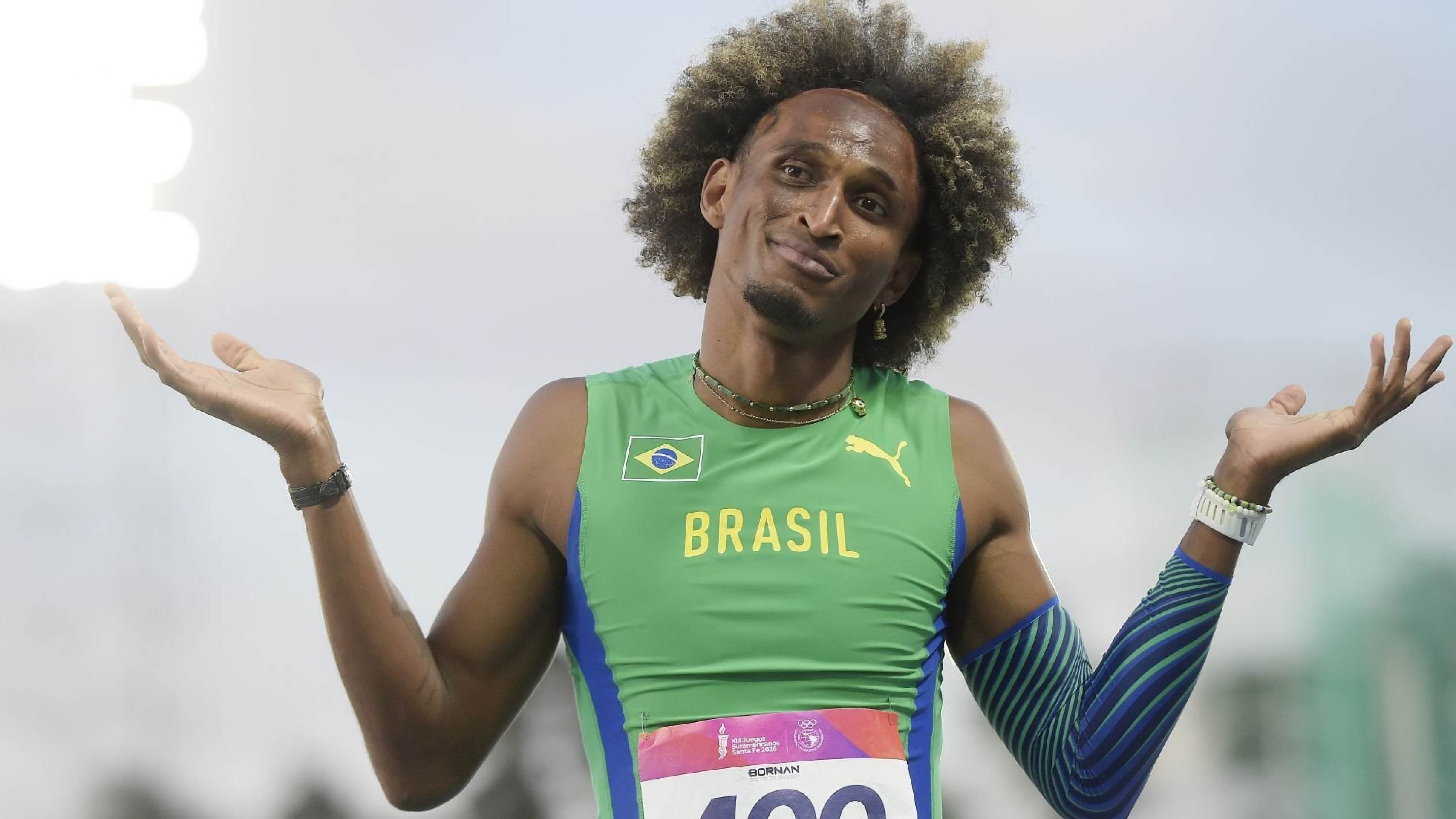 Alison dos Santos é ouro nos Jogos Sul-Americanos, mas não quebra recorde brasileiro dos 400m