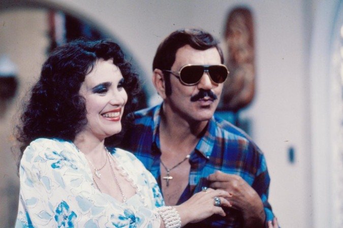 Regina Duarte e Lima Duarte: Viúva Porcina e Sinhozinho Malta
- (crédito: Memória Globo) Regina Duarte e Lima Duarte: Viúva Porcina e Sinhozinho Malta
- (crédito: Memória Globo)