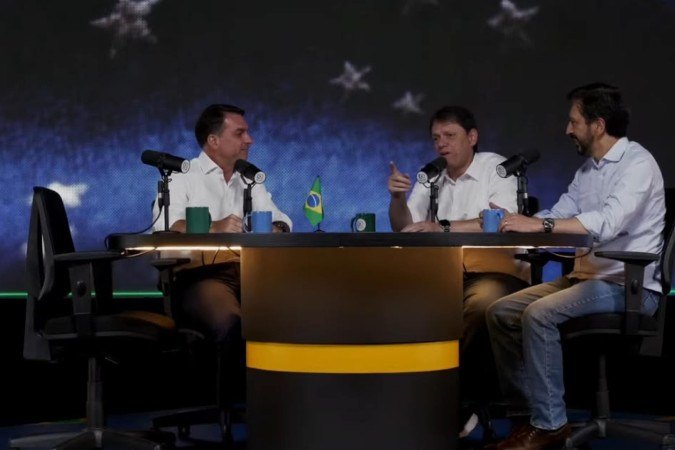 Flávio, Tarcísio e Nunes criticam ausência do Brasil no Escudo das Américas
