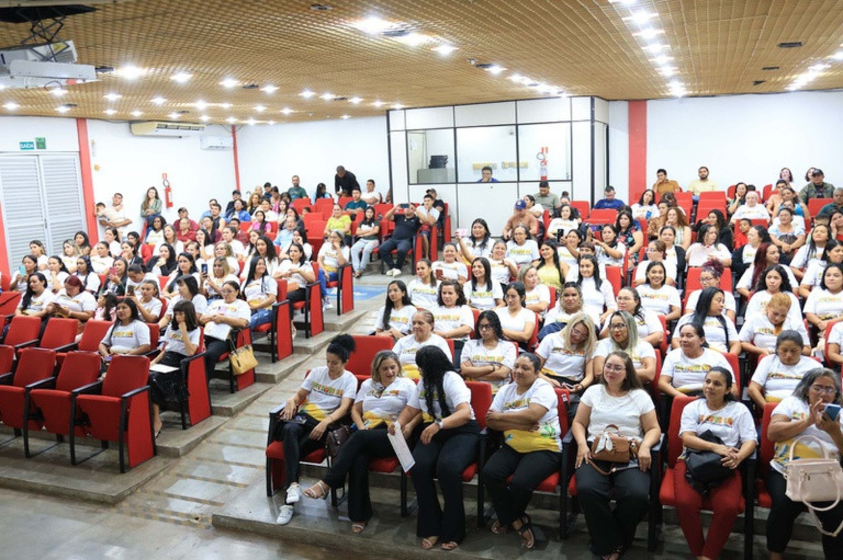 Mulheres Mil abre 1,3 mil vagas gratuitas em 18 cursos a partir de outubro
