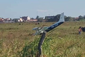 Susto na Grande João Pessoa: avião de pequeno porte faz pouso forçado -  (crédito: Reprodução/Redes Sociais )