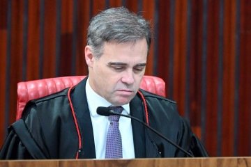 A medida de Mendonça determina que sejam excluídas publicações que reproduzam o conteúdo considerado inverídico pelo tribunal - (crédito: Ed Alves/CB/D.A Press) A medida de Mendonça determina que sejam excluídas publicações que reproduzam o conteúdo considerado inverídico pelo tribunal - (crédito: Ed Alves/CB/D.A Press)