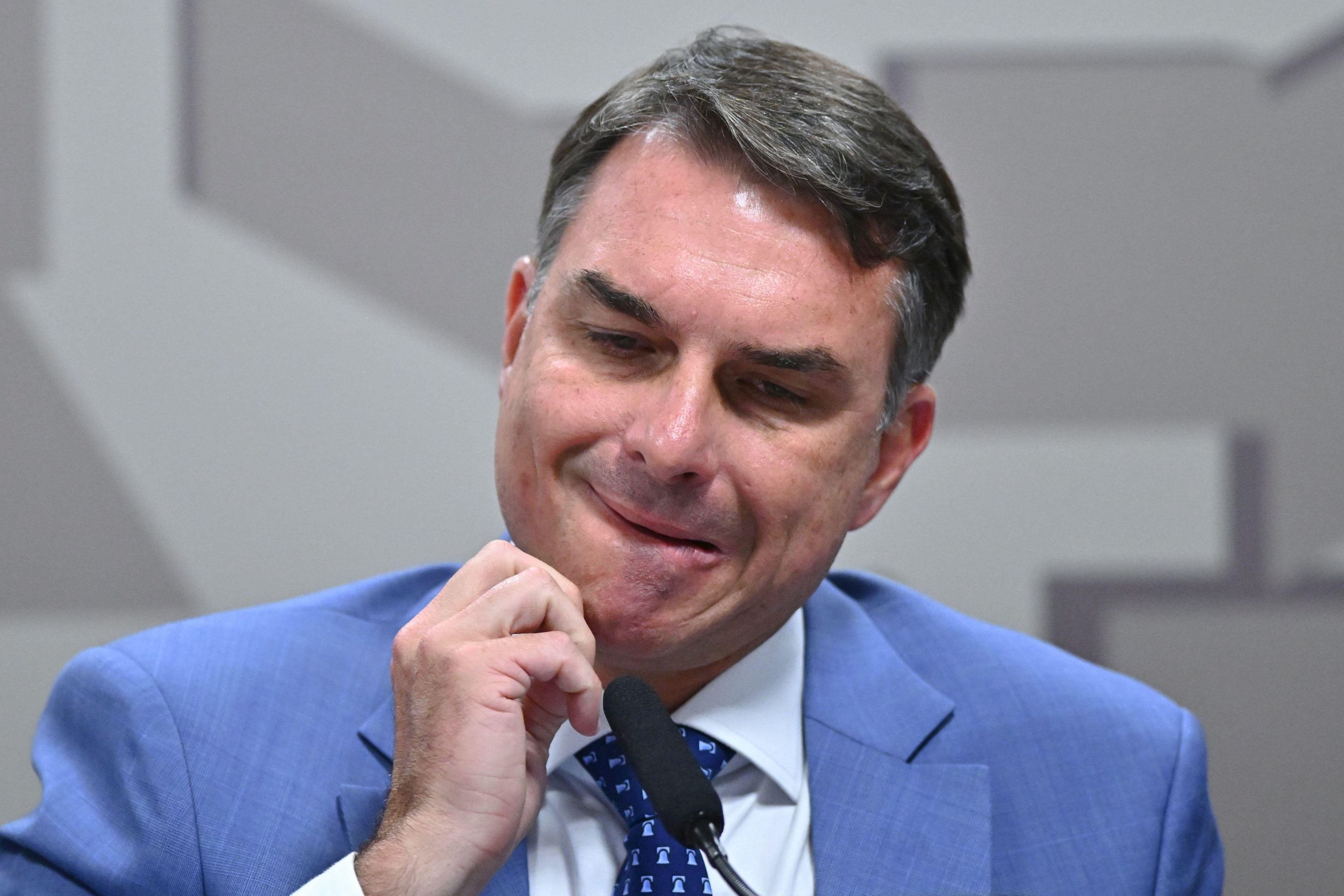 Declaração de Flávio sobre avião de Vorcaro volta a circular após reportagem