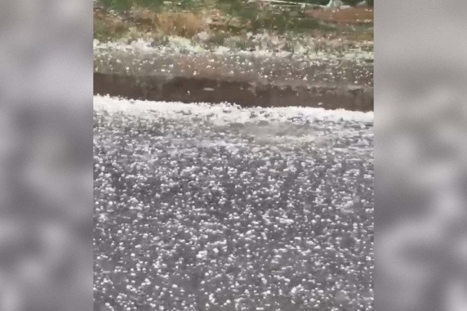 Granizo é registrado na tarde desta quinta-feira (24/9)