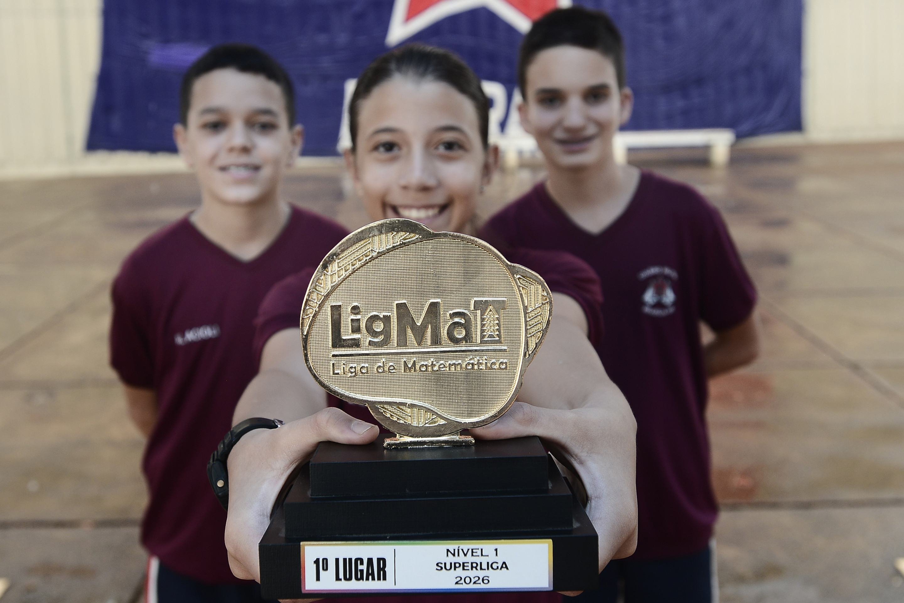 Alunos do Colégio Militar de Brasília ganham primeiro Lugar em competição de matemática