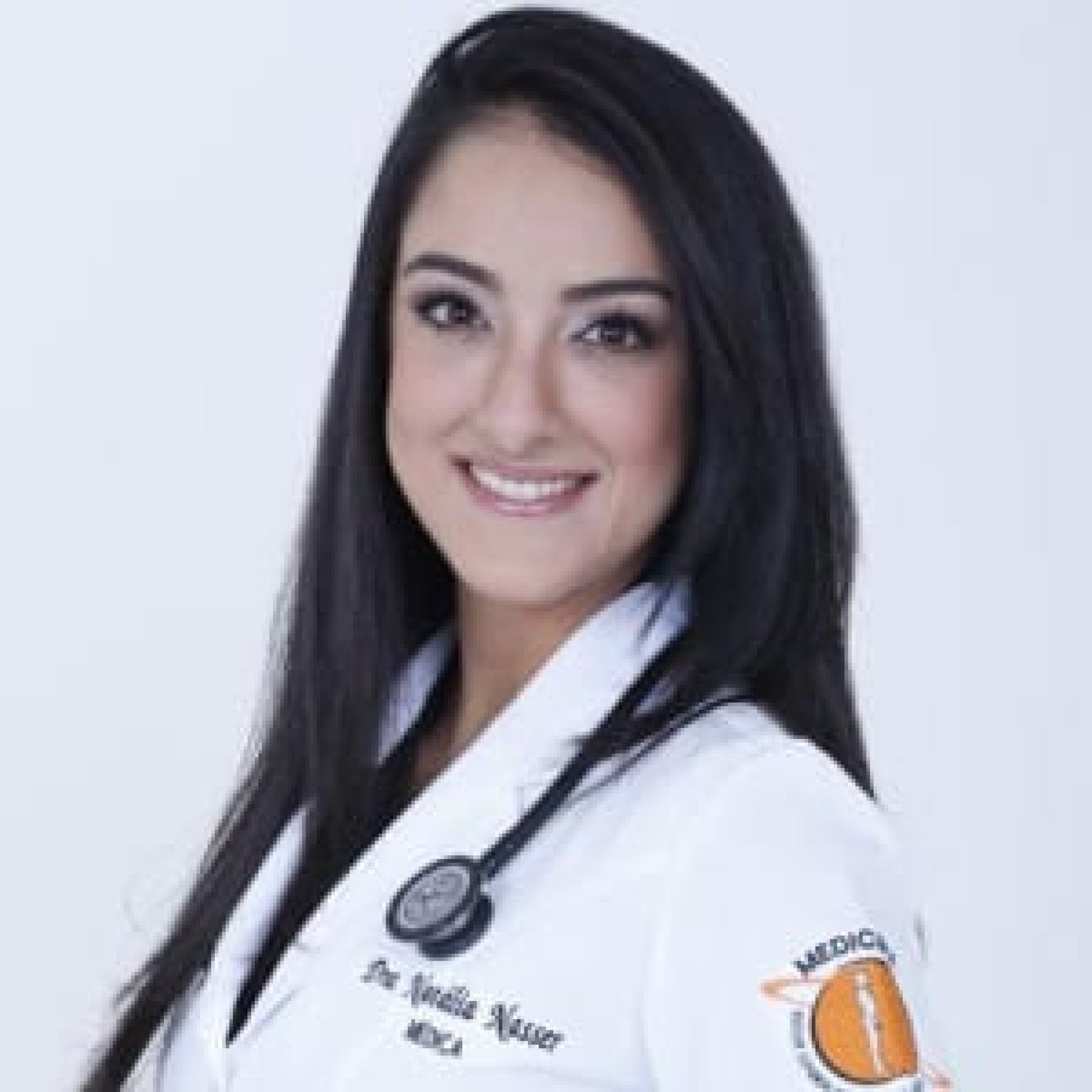 Natalia Nasser Ximenes, neurologista do Hospital Santa L&uacute;cia