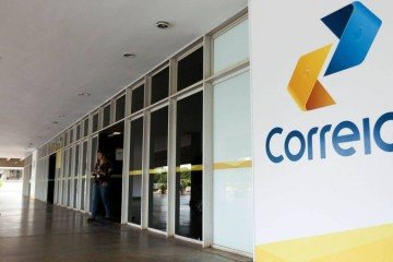 Correios retoma serviços nesta sexta-feira (25/9) - (crédito: Marcelo Camargo/Agência Brasil) Correios retoma serviços nesta sexta-feira (25/9) - (crédito: Marcelo Camargo/Agência Brasil)