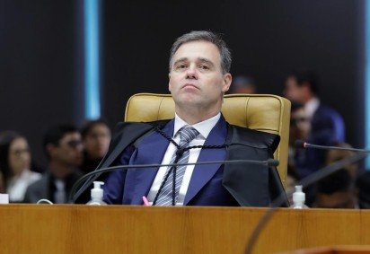 Além de ordenar a retirada do material, Mendonça proibiu os parlamentares de republicarem o mesmo vídeo, diretamente ou por meio de perfis sob seu controle -  (crédito: Rosinei Coutinho/STF) -Além de ordenar a retirada do material, Mendonça proibiu os parlamentares de republicarem o mesmo vídeo, diretamente ou por meio de perfis sob seu controle -  (crédito: Rosinei Coutinho/STF)