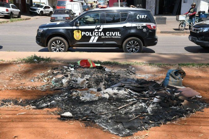Corpo de recém-nascido é encontrado carbonizado no Recanto das Emas - (crédito: Marcelo Ferreira/CB/DA Press) Corpo de recém-nascido é encontrado carbonizado no Recanto das Emas - (crédito: Marcelo Ferreira/CB/DA Press)