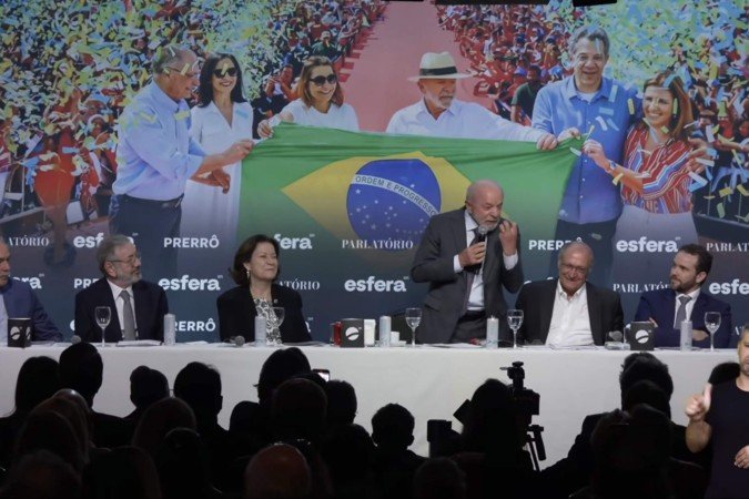 Presidente Lula, durante jantar com empresários e representantes do setor produtivo nesta sexta-feira (25/9) - (crédito: Reprodução) Presidente Lula, durante jantar com empresários e representantes do setor produtivo nesta sexta-feira (25/9) - (crédito: Reprodução)