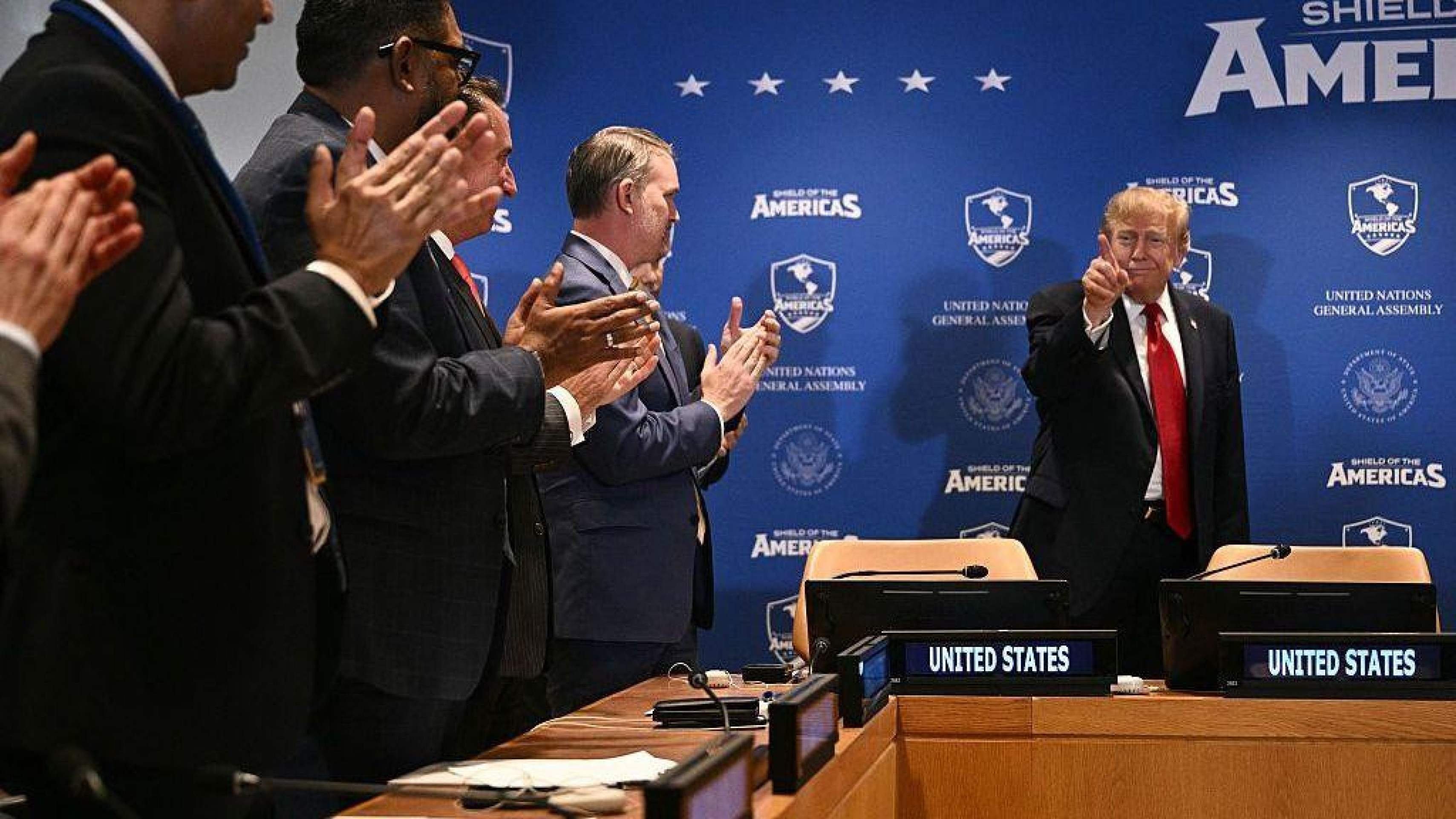 Como a nova direita que governa a América Latina se alinha a Trump diante dos olhos do mundo - Foto