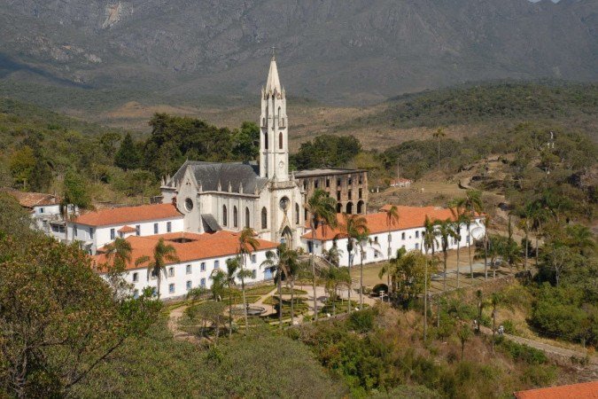 Santuário do Caraça guarda primeira igreja neogótica do Brasil - (crédito: Uai Turismo) Santuário do Caraça guarda primeira igreja neogótica do Brasil - (crédito: Uai Turismo)