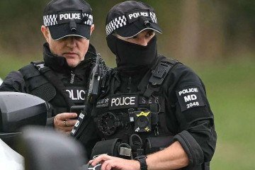 Esta imagem tem circulado após a prisão de cinco homens perto da base aérea da RAF Fairford. - (crédito: BBC) Esta imagem tem circulado após a prisão de cinco homens perto da base aérea da RAF Fairford. - (crédito: BBC)