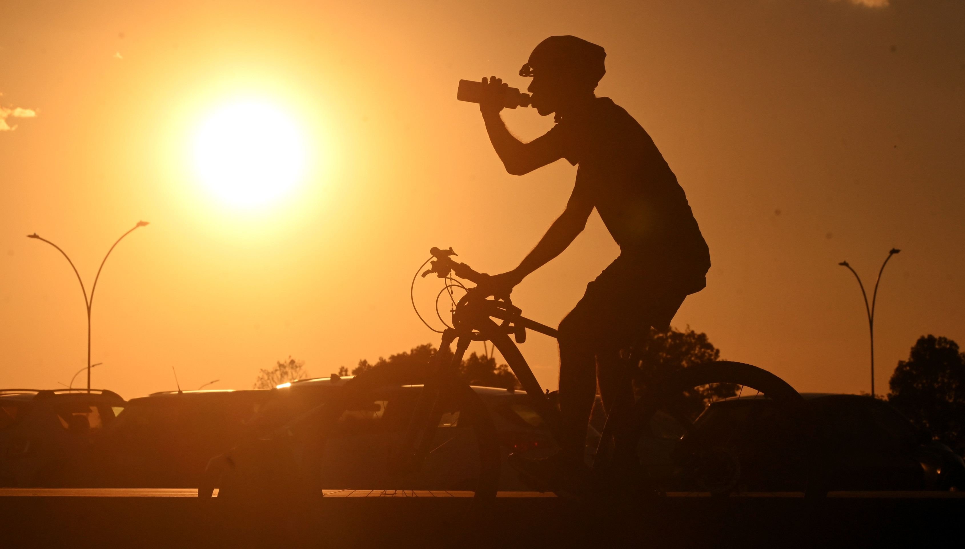 Terça-feira será de calor com pouca chance de chuvas e máxima de 34ºC