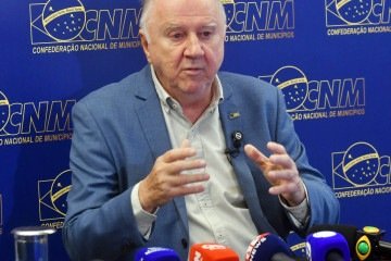 O presidente da Confederação Nacional de Municípios (CNM), Paulo Ziulkoski, detalha os desafios enfrentados pelos municípios brasileiros - (crédito: Ed Alves/CB/D.A Press) O presidente da Confederação Nacional de Municípios (CNM), Paulo Ziulkoski, detalha os desafios enfrentados pelos municípios brasileiros - (crédito: Ed Alves/CB/D.A Press)