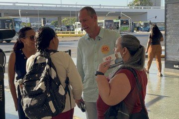 Além da mobilidade urbana, a saúde pública esteve no centro das agendas de panfletagem de Ricardo Cappelli (PSB) - (crédito: Divulgação) Além da mobilidade urbana, a saúde pública esteve no centro das agendas de panfletagem de Ricardo Cappelli (PSB) - (crédito: Divulgação)