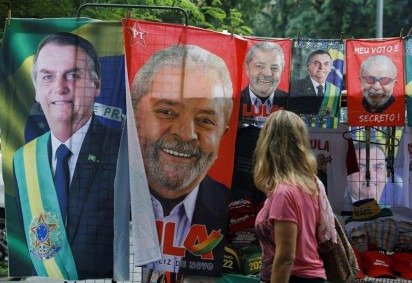 O candidato Augusto Cury, o terceiro com mais intenções de votos, em evento de campanha no Rio de Janeiro -  (crédito: Tercio Teixeira/AFP via Getty Images) -O candidato Augusto Cury, o terceiro com mais intenções de votos, em evento de campanha no Rio de Janeiro -  (crédito: Tercio Teixeira/AFP via Getty Images)