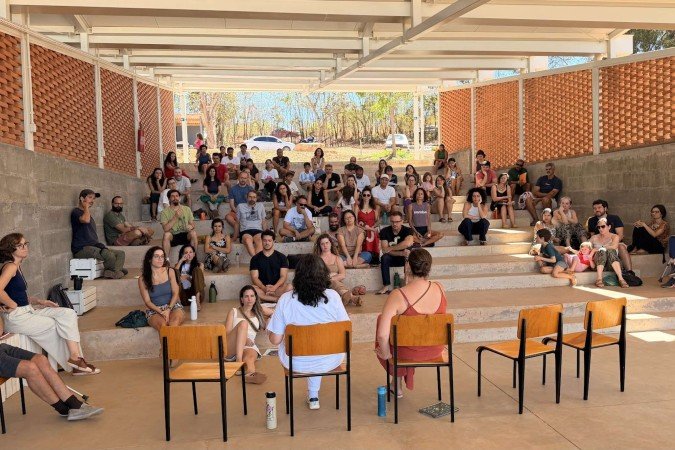 Assembleia consultiva. Tema: fim da escala 6x1