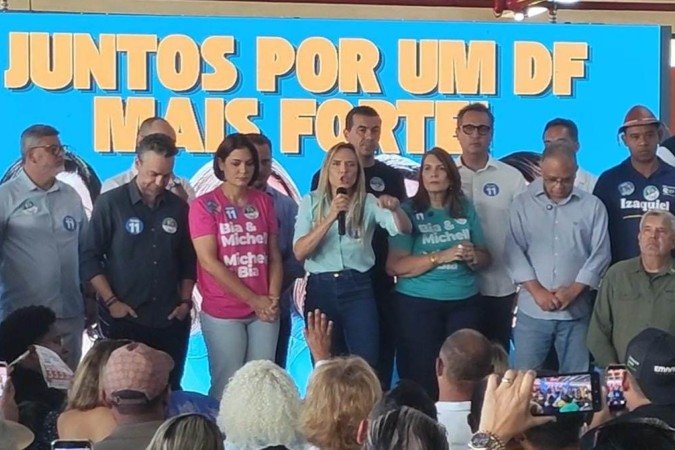 Celina Leão se reuniu com candidatos de sua coligação nesta segunda (28/9) - (crédito: Ana Carolina Alves) Celina Leão se reuniu com candidatos de sua coligação nesta segunda (28/9) - (crédito: Ana Carolina Alves)